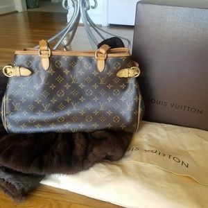 Louis Vuitton Batignolles Horizontal Handbag